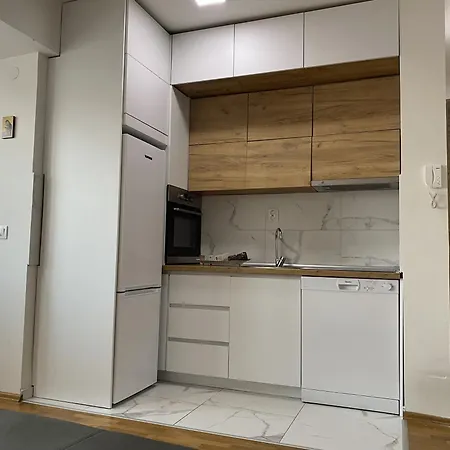 Center Serviced Apartament *